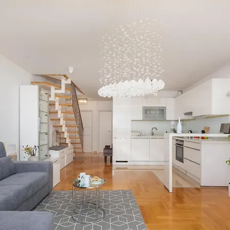 Duplex Deluxe Seaview Apartment Split